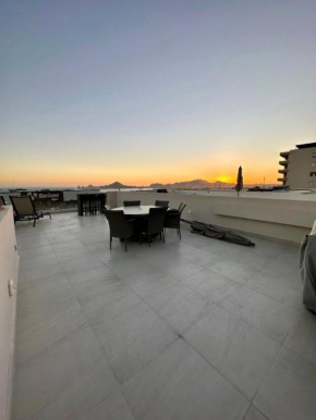 Beautiful 3 Bedroom Centrally Located Cabo Family Home